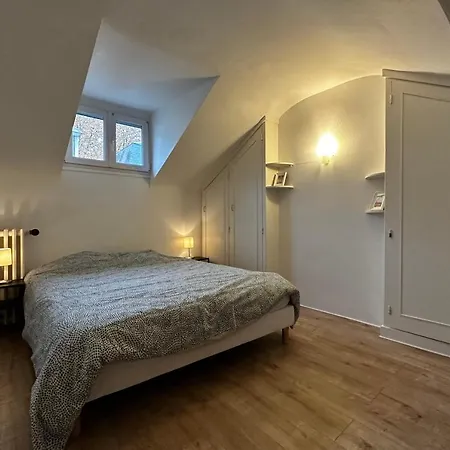 Small House On 2 Levels Near The Heart Of Town And Its Interior Terraces Hébergement de vacances Tours
